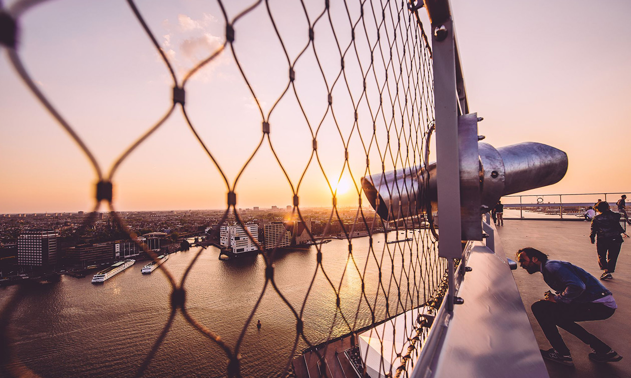 A´DAM LOOKOUT