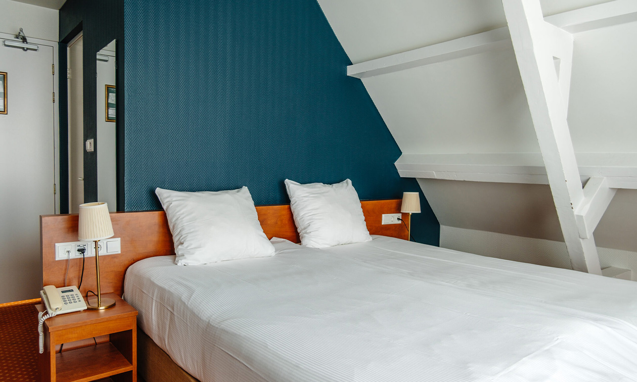 Ambassador City Centre Hotel