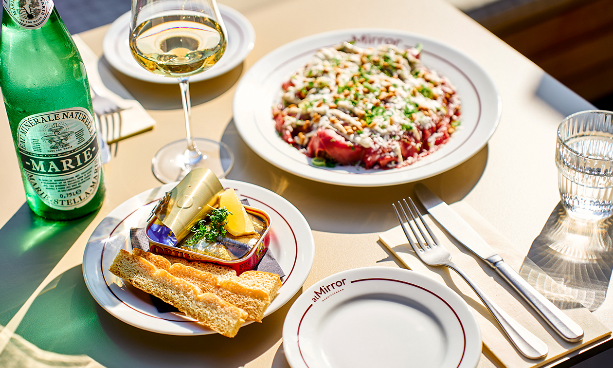 AtMirror Monnickendam