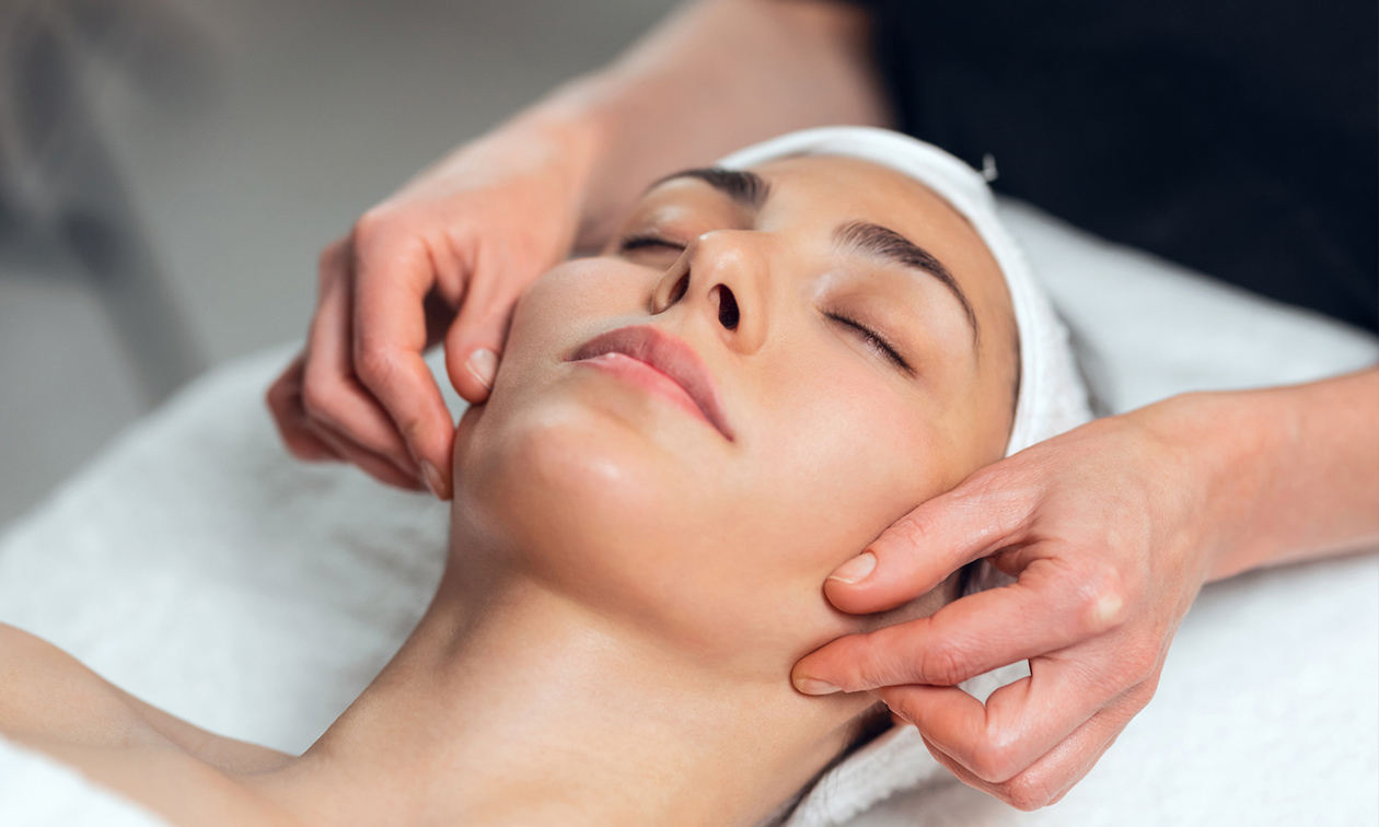Banu Salon