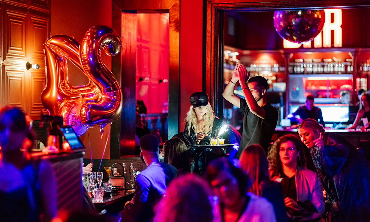 Bar Rouge