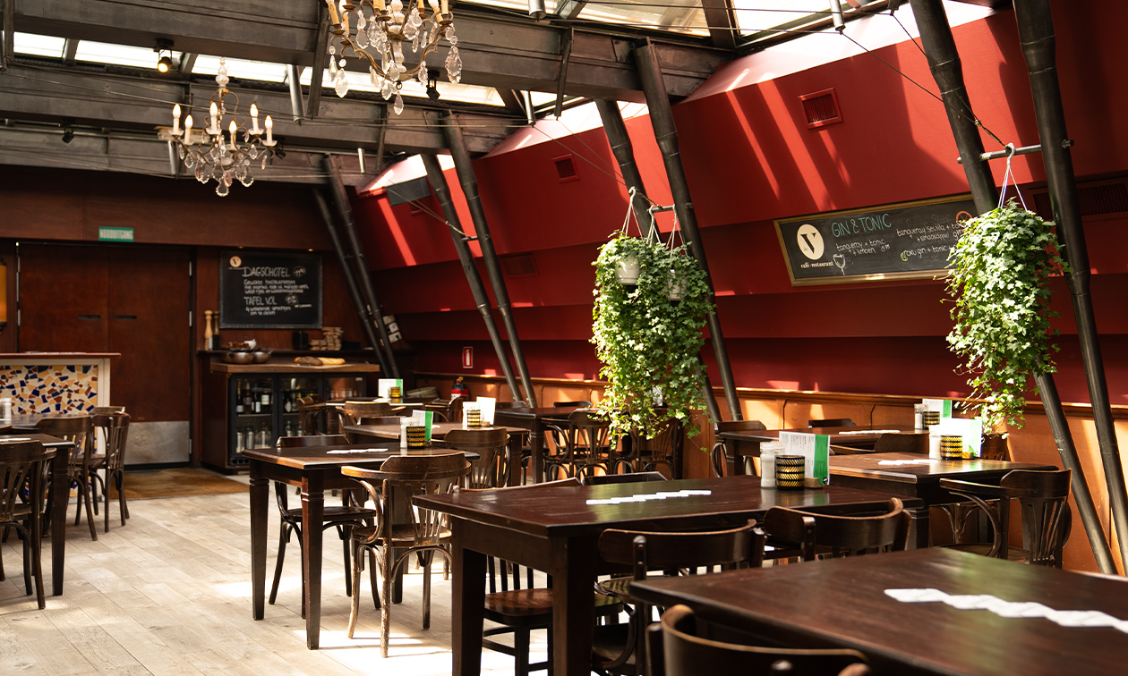 Café-Restaurant de V