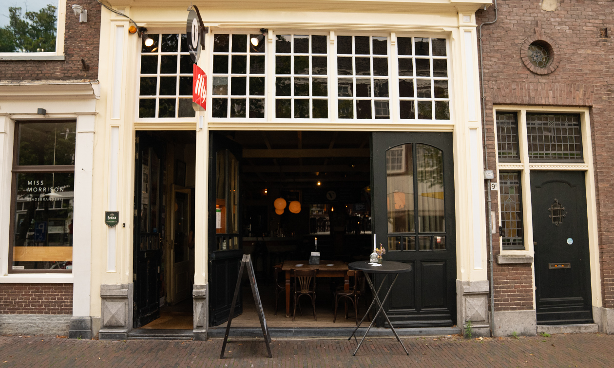 Café-Restaurant de V