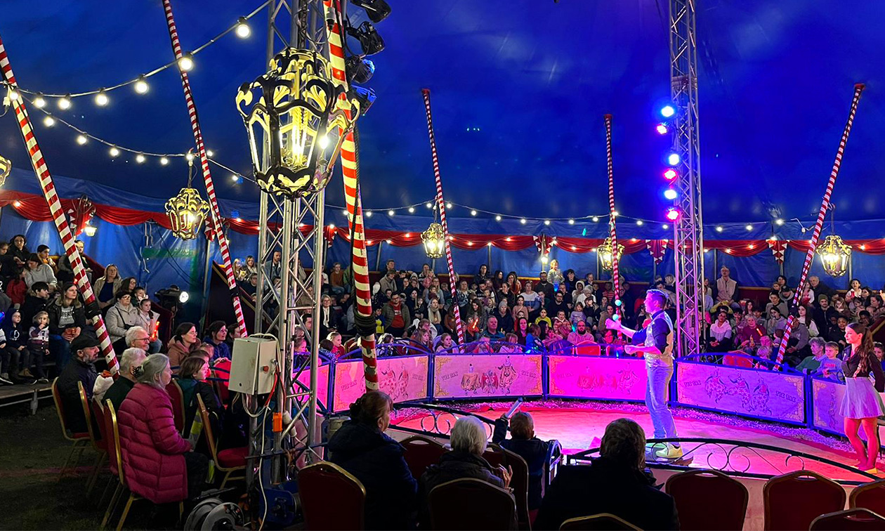 Circus Tik Tak