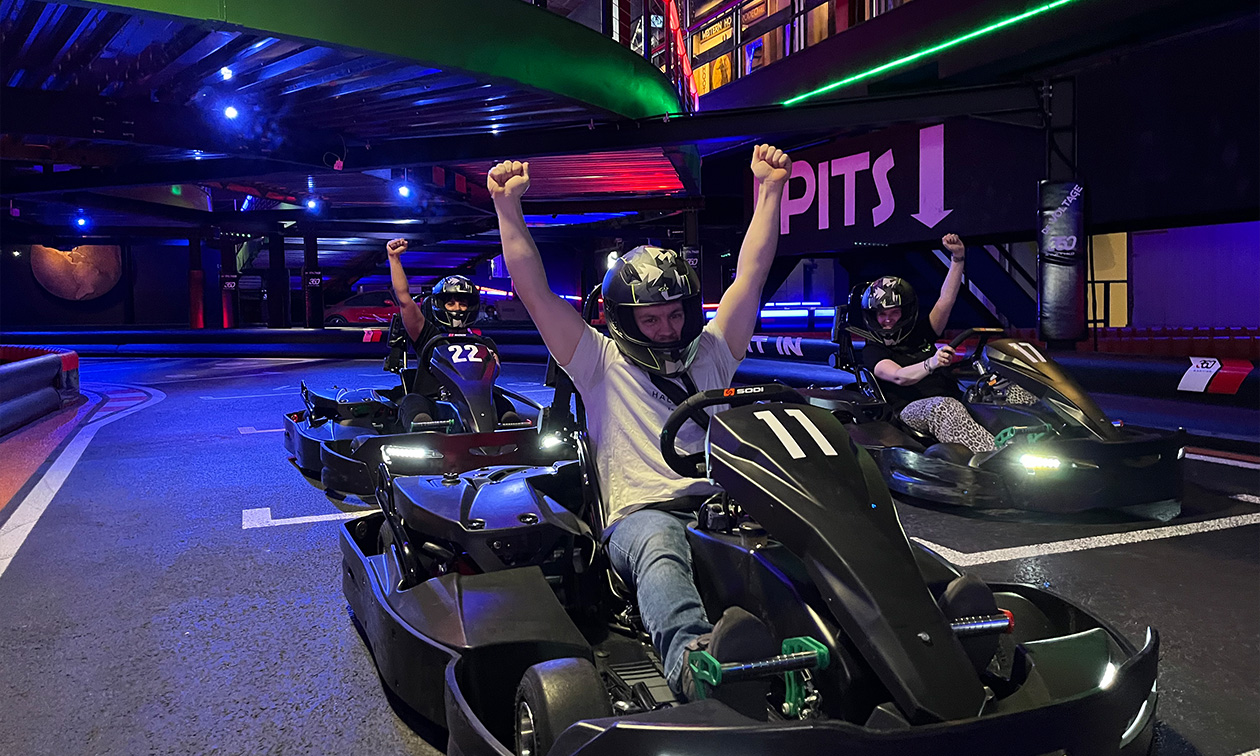 De Voltage Indoor Entertainment