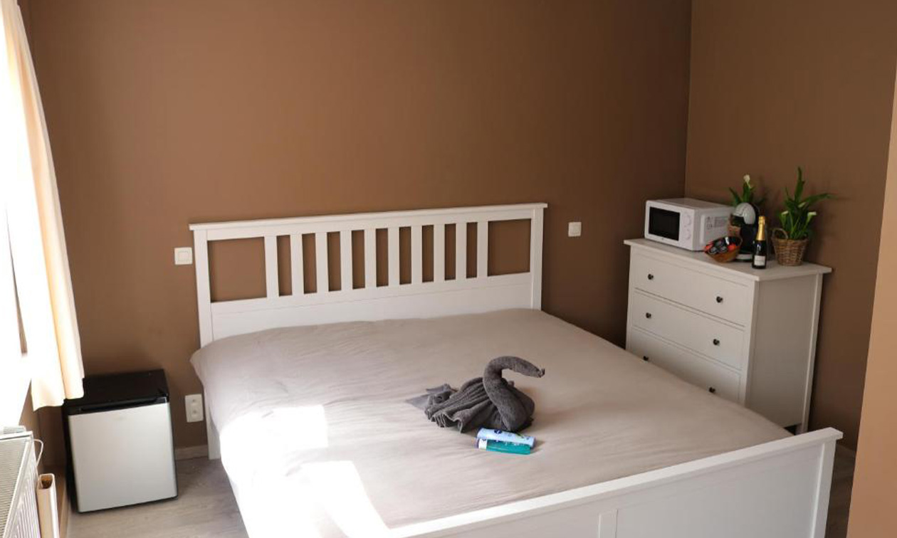 Den Entree Principale