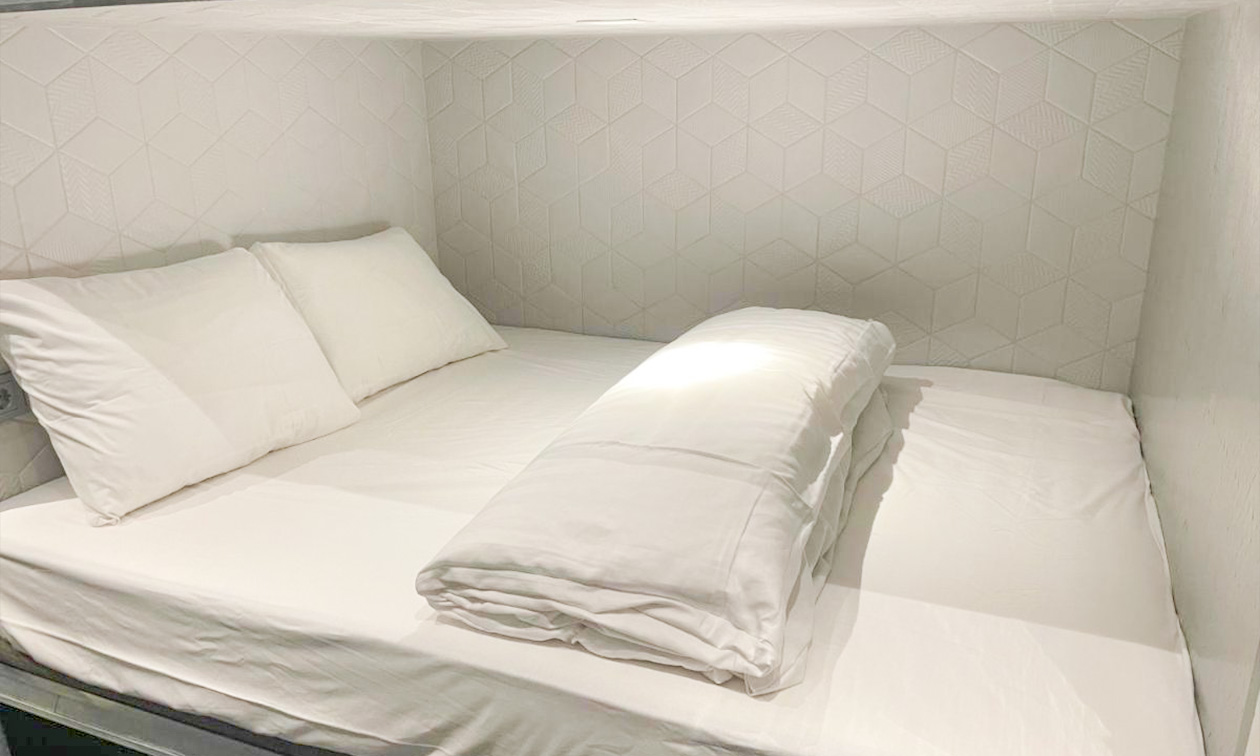 Diamond Capsule Hotel Amsterdam South