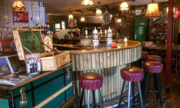 Eetcafé & Bowlinghut de Praeter