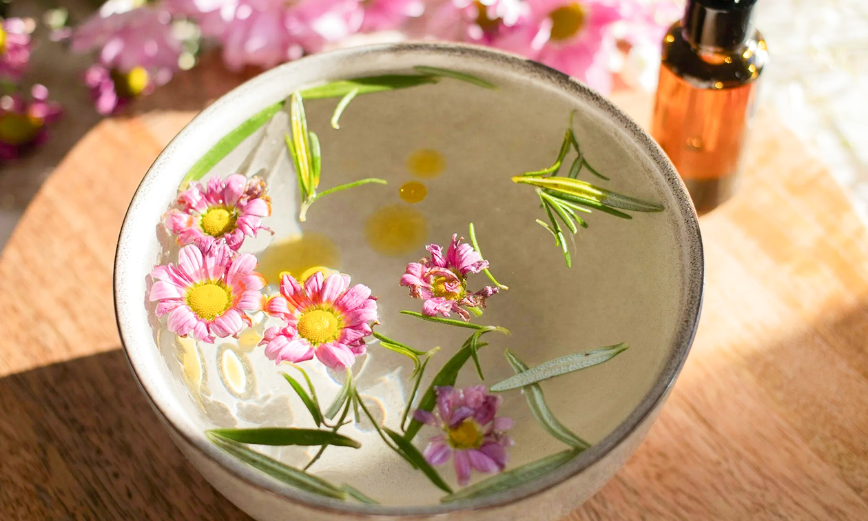 Embracing Scents