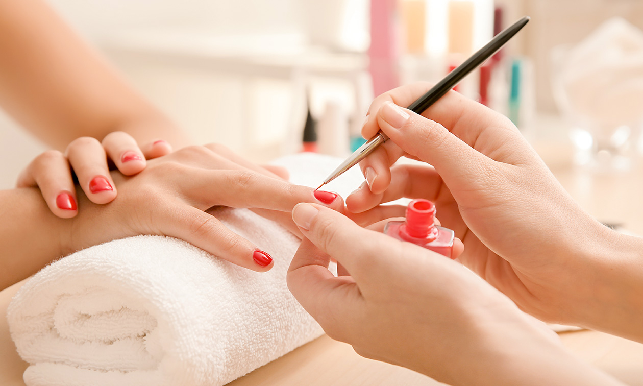 Eszter nail room