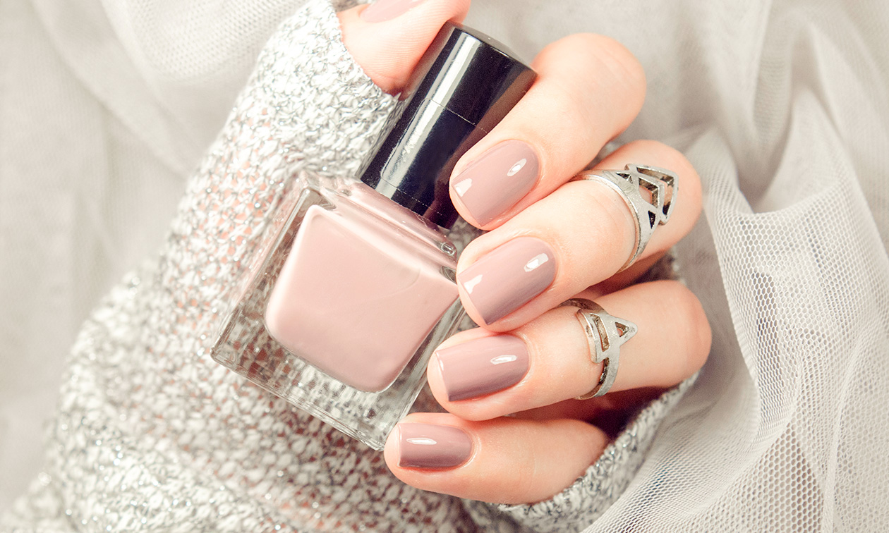 Eszter nail room