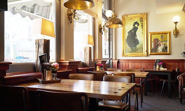 Grandcafé-Eetcafé De Majesteit