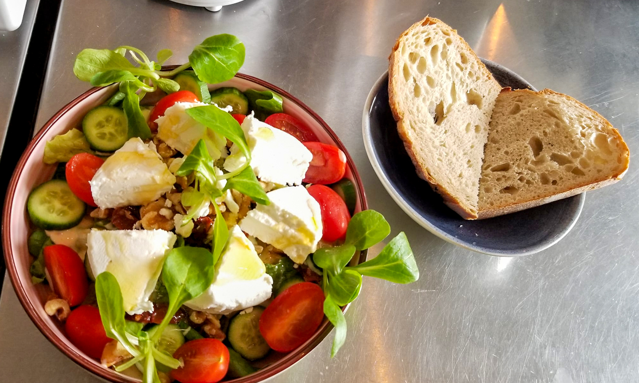 Latte Heart Coffee & Cakes