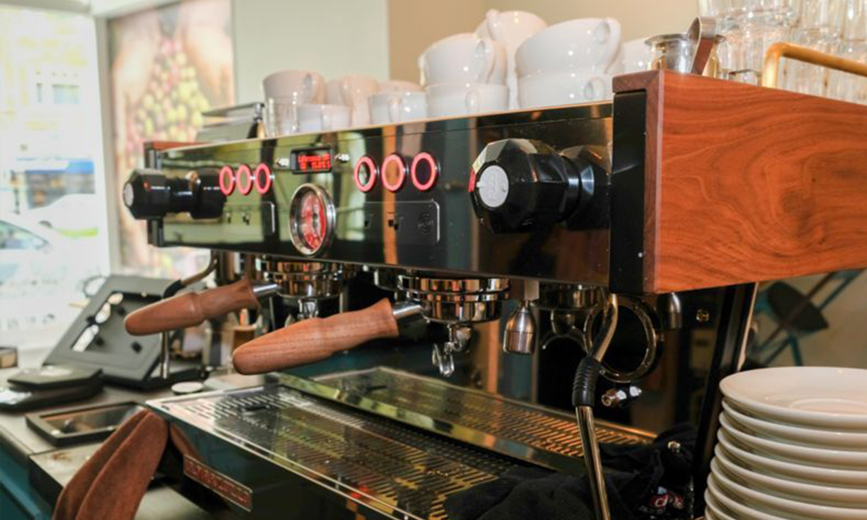 Latte Heart Coffee & Cakes