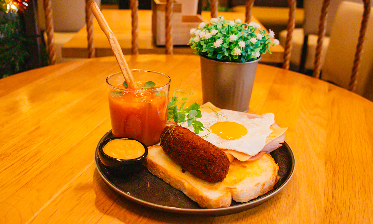 Lunchroom Intermezzo