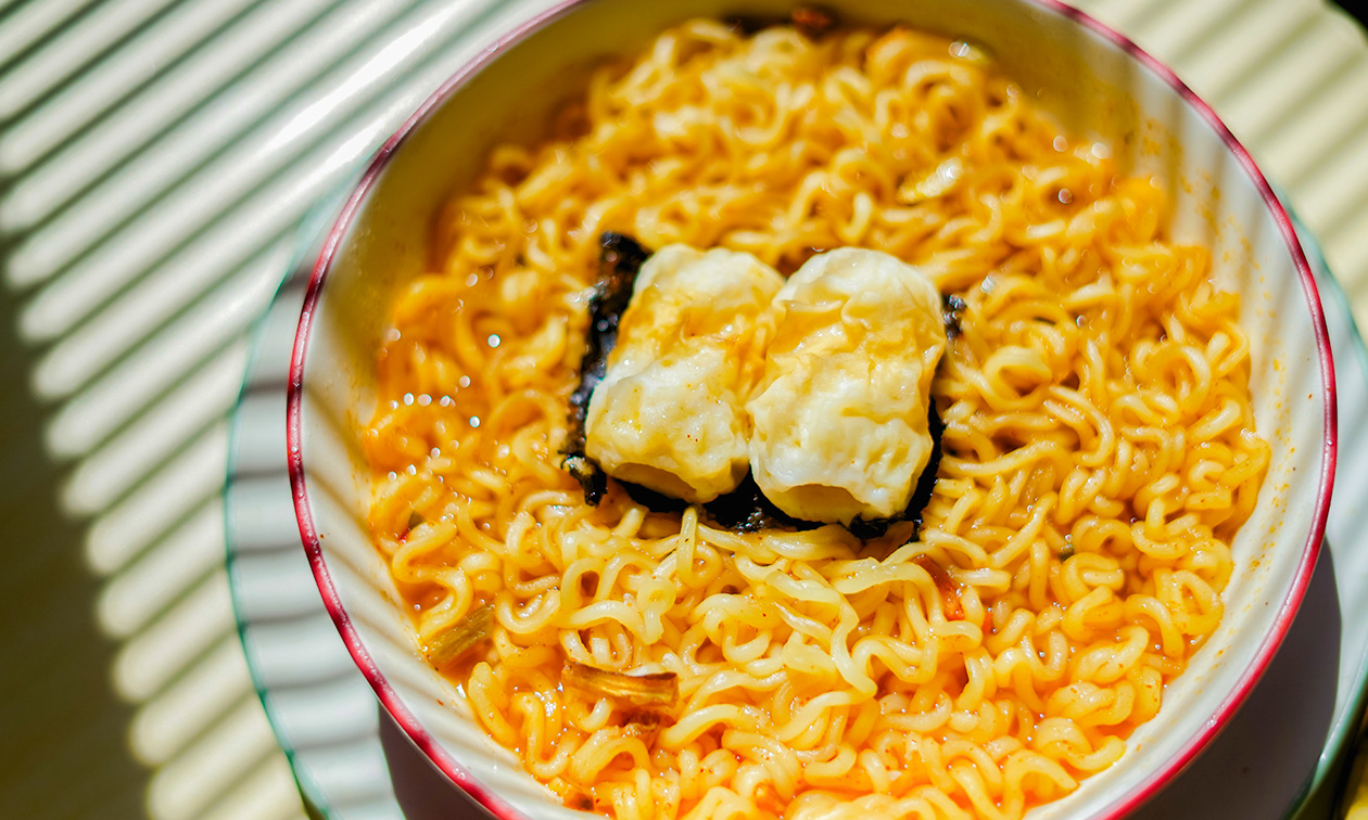 Lutrecht Sushi & Noodle