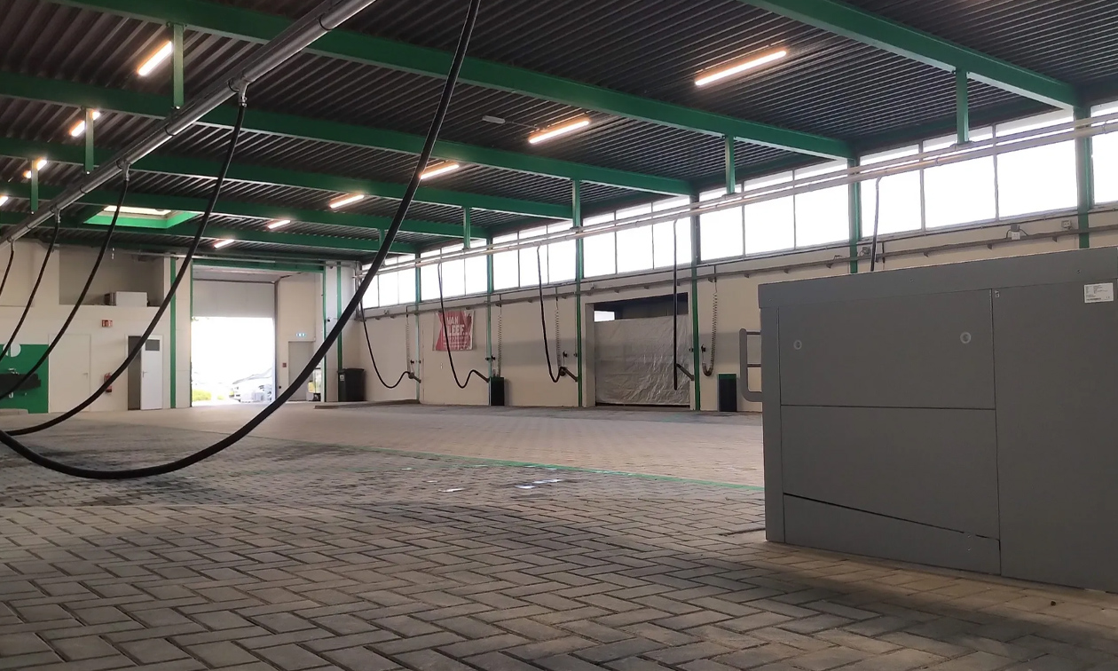 MOHANLAL XL Tankstation Carwash Boxtel