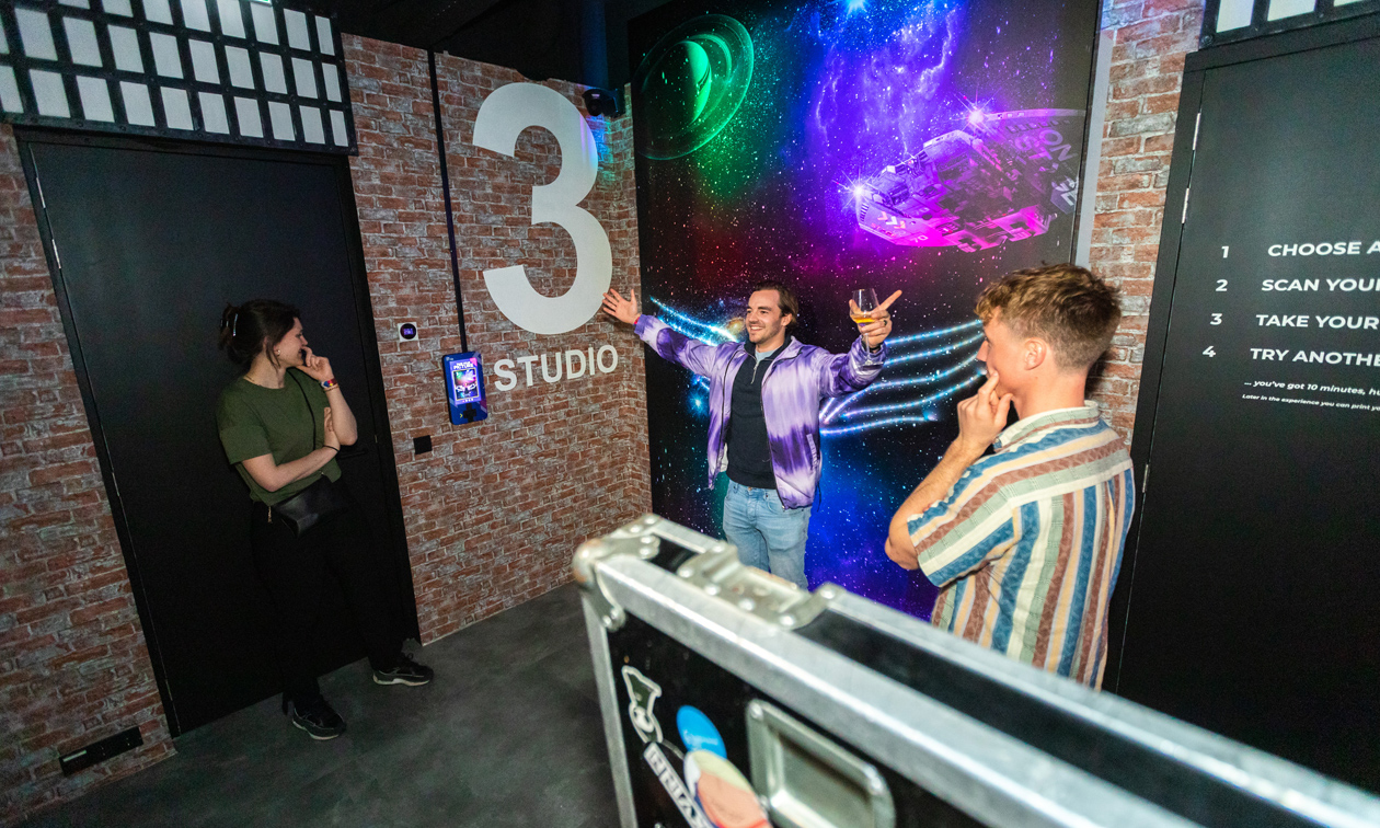 ONSTAGE Experience