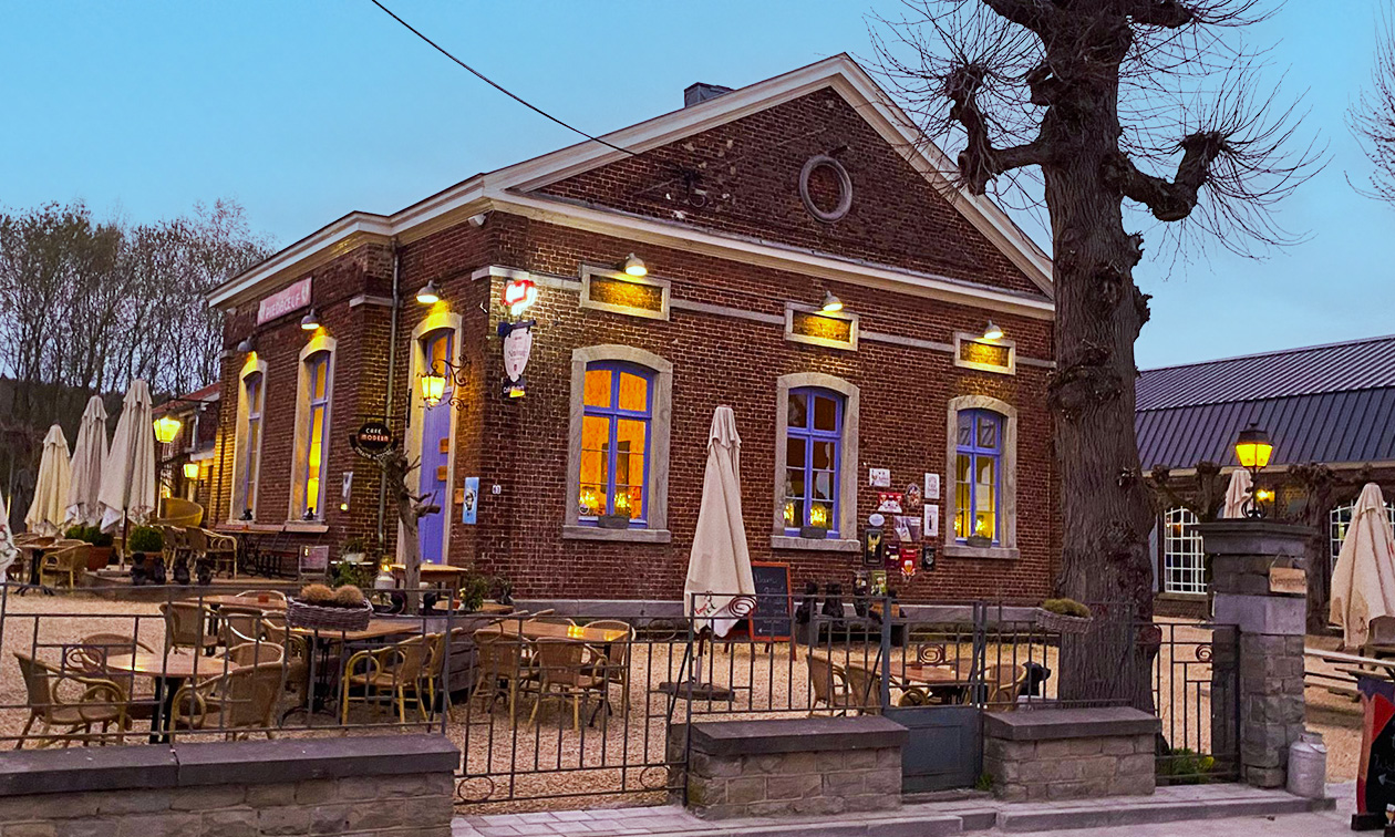 Restaurant Café Modern