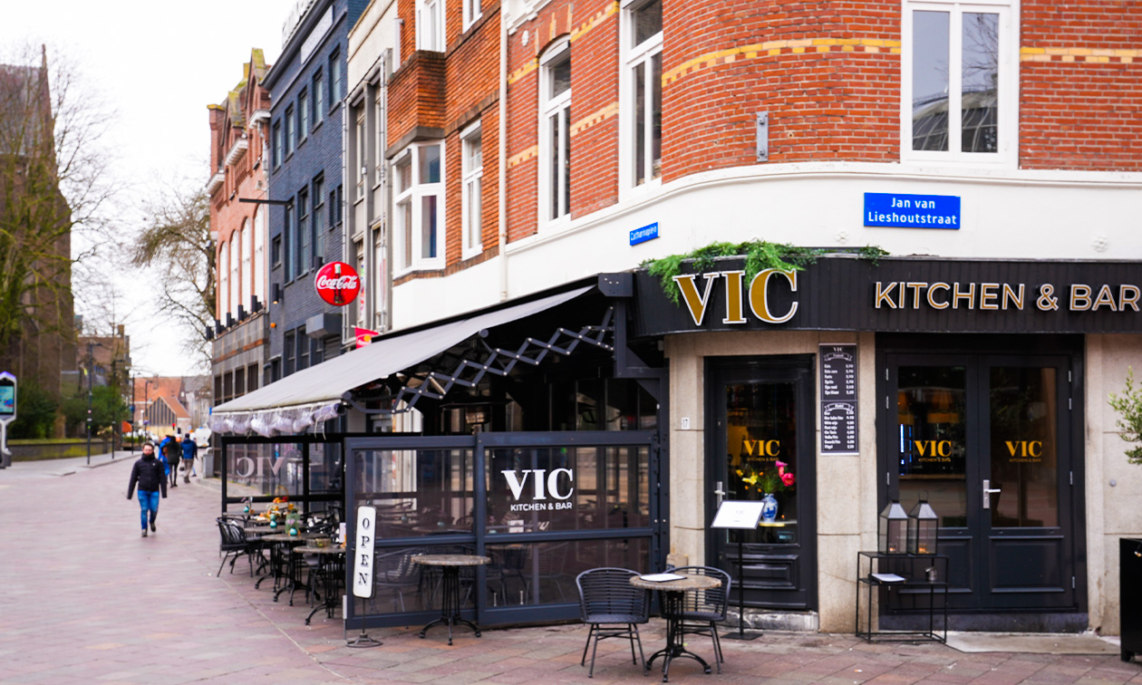 Vic Kitchen & Bar