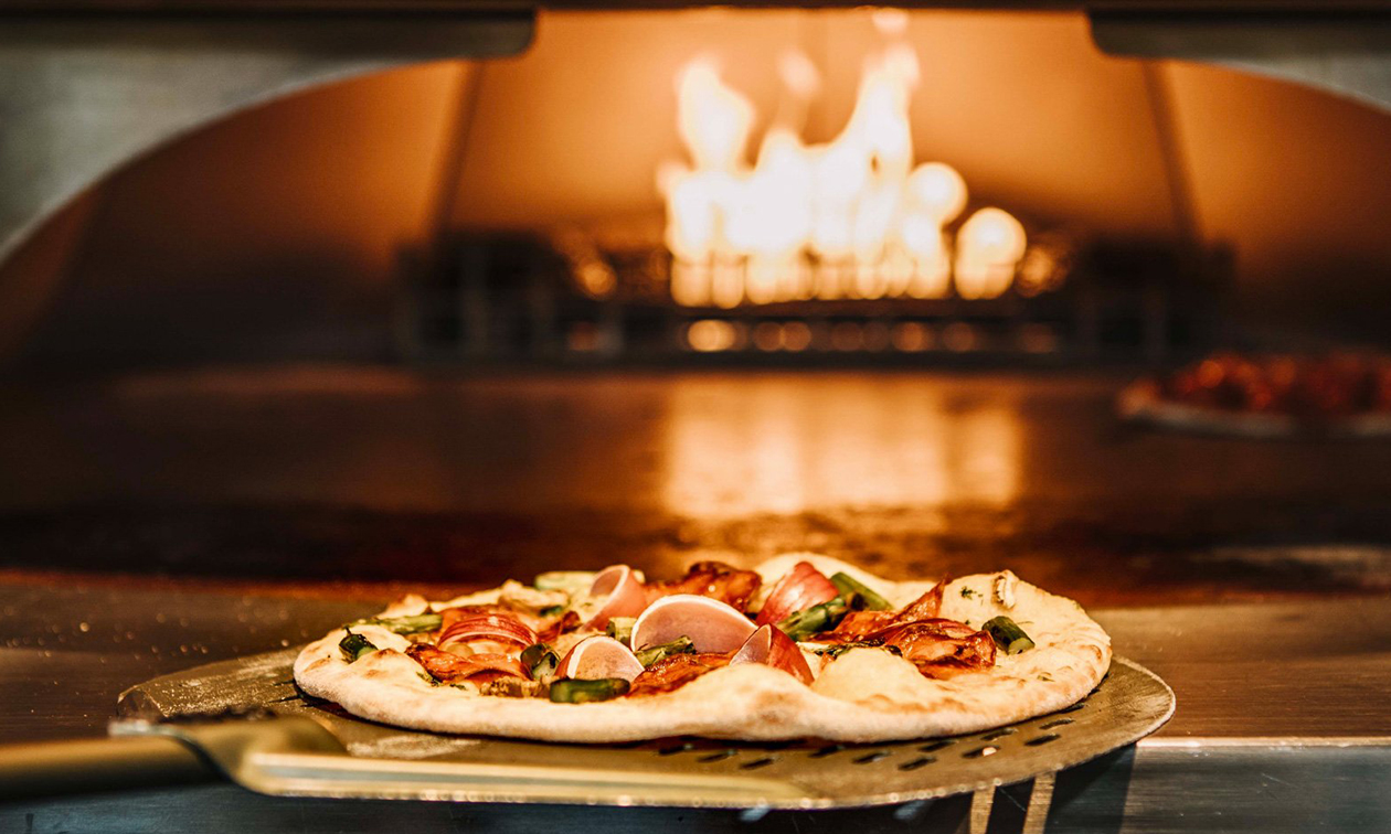 WOODSTONE Pizza and Wine Alphen