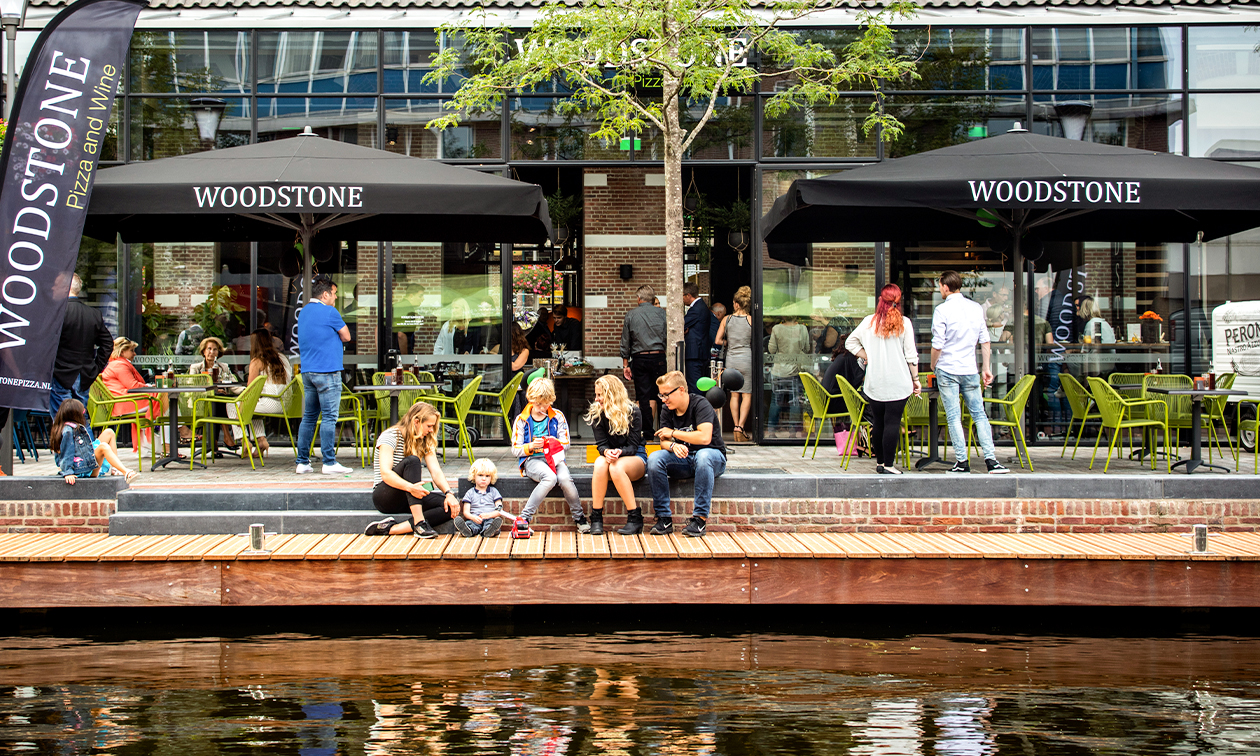 WOODSTONE Pizza and Wine Alphen