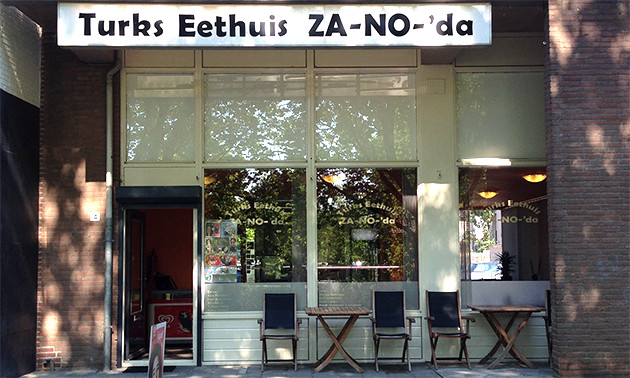 ZA-NO'-da Turks-Eethuis