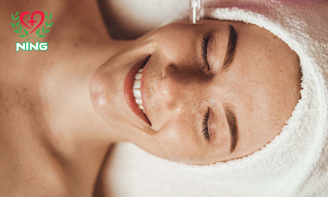 Huidverbeterende gezichtsbehandeling (60 min)