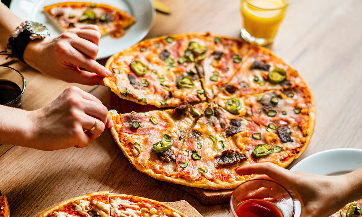 Afhalen: pizza naar keuze 