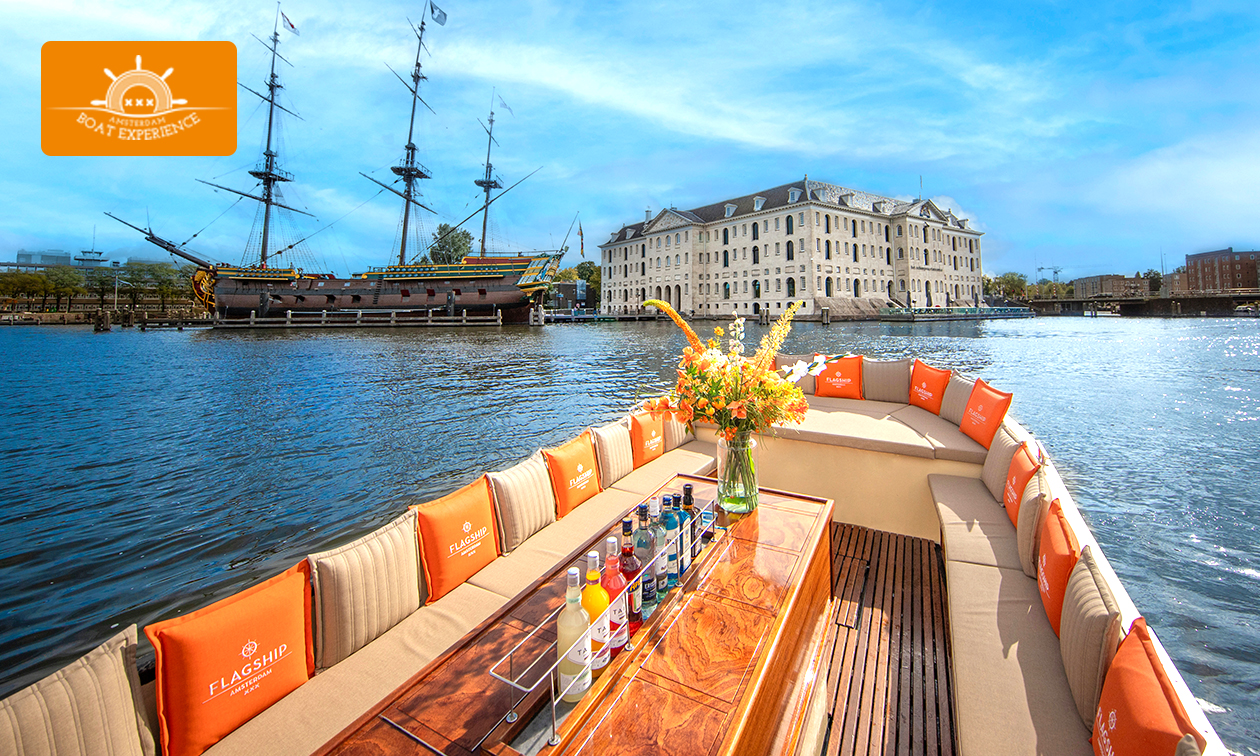 Luxe rondvaart (1 uur) + live gids + (cocktail)bar aan boord