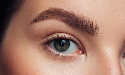 Wenkbrauw- of wimperbehandeling naar keuze