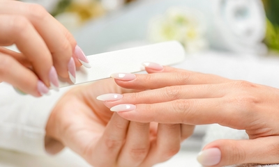 Manicurebehandeling met gellak, gelpolish en/of BIAB