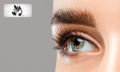 Wimper- of wenkbrauwbehandeling naar keuze