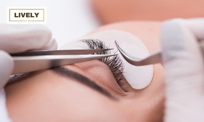 Wimperextensions naar keuze evt. inclusief opvulling