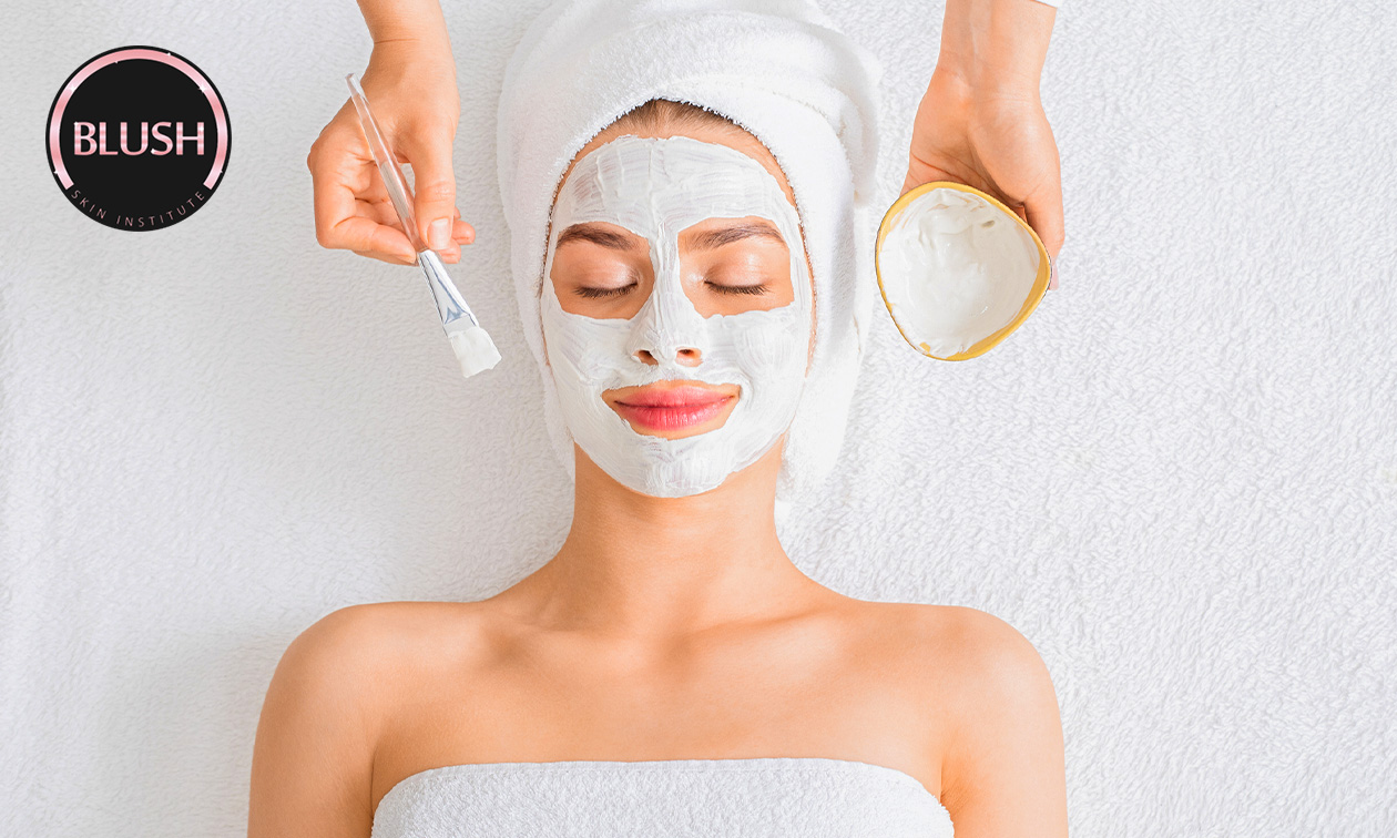 Gezichtsbehandeling + eventueel lichttherapie (60 of 75 min)