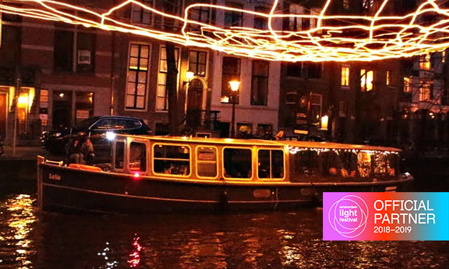 Rondvaart (75 min) tijdens Amsterdam Light Festival