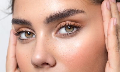 Koreaanse wimperlift + verven of brow lamination + hybrid tint