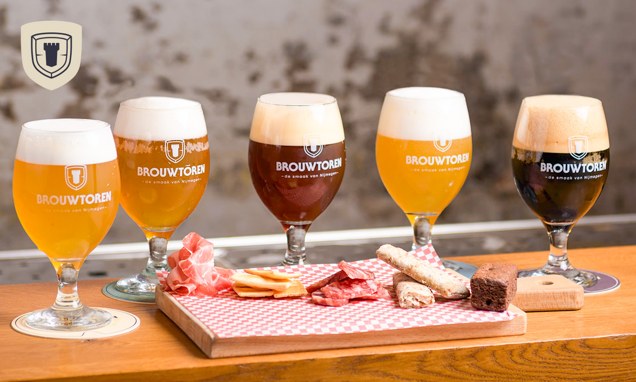 Bierproeverij met 3 biertjes + hapjesplank in Nijmegen