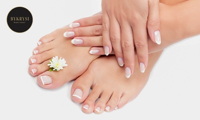 Pedicure- of manicurebehandeling (30 of 45 min) naar keuze