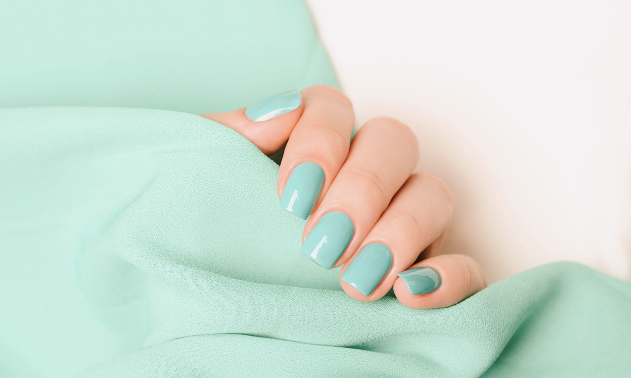 Gellak + evt. manicurebehandeling (45 min)