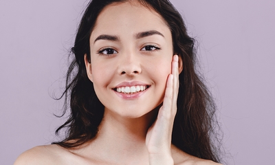 Gezichtsbehandeling naar keuze (35, 50 of 70 min)