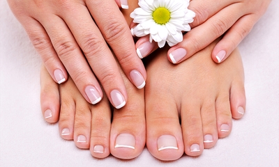 Manicure- en/of pedicurebehandeling + gellak en/of BIAB