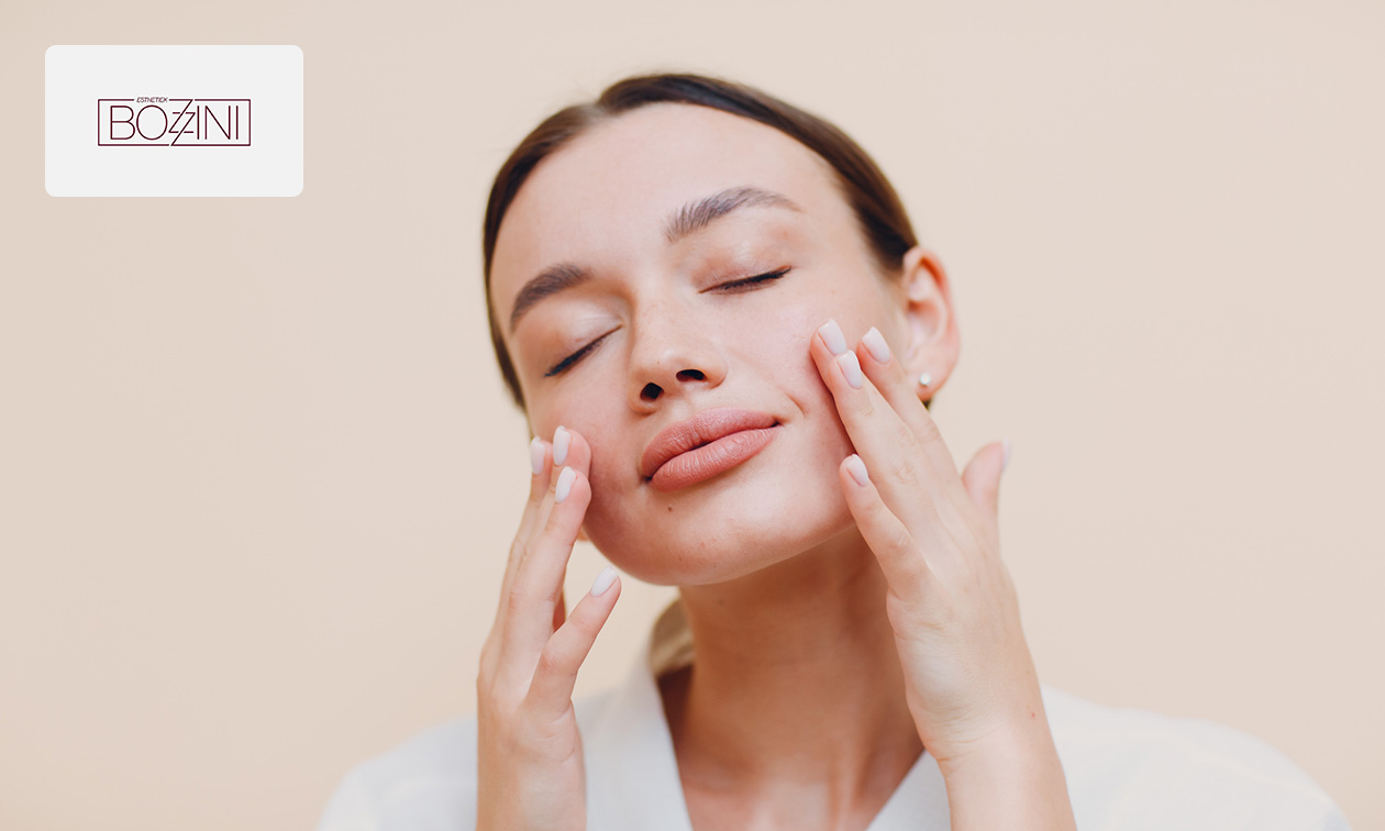 Gelaatsbehandeling + evt. peeling + rugmassage (90 of 120 min)