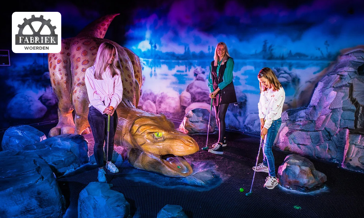 Glow in the Dark-minigolf + frisdrank in Woerden