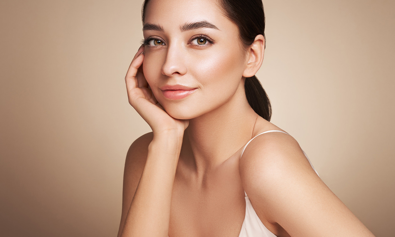 Wimperextensions one-by-one of light volume