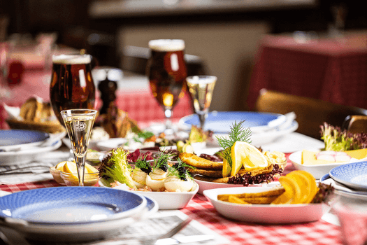 Frokost hos Frk. Barners Kælder