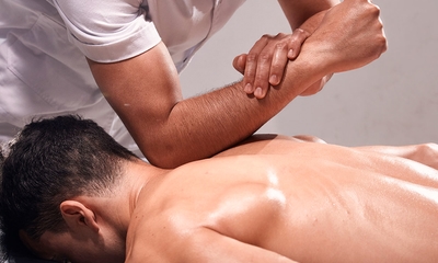 1 of 2 infraroodbehandelingen + therapeutische of sportmassage (45 min)
