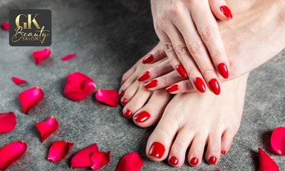 Manicure- en/of pedicurebehandeling in hartje Haarlem