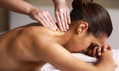 Massage du corps relaxant (1h) près de Charleroi