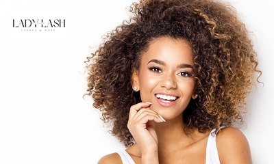 Wimper- en/of wenkbrauwbehandeling naar keuze